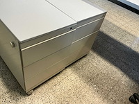 Partij divers meubilair - afbeelding 4 van  5