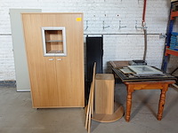 Partij divers meubilair