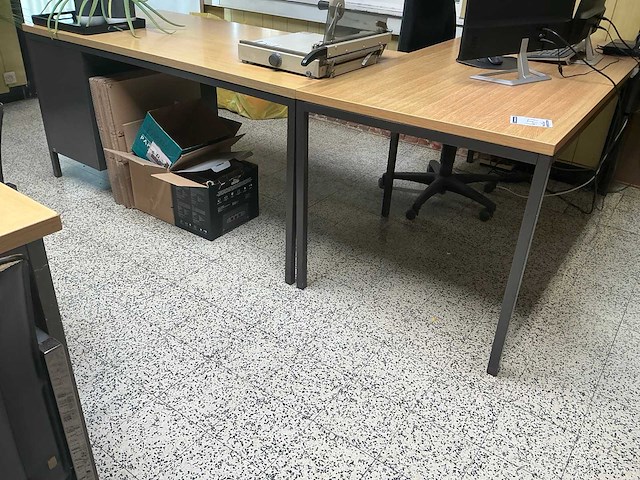 Partij divers meubilair - afbeelding 3 van  9