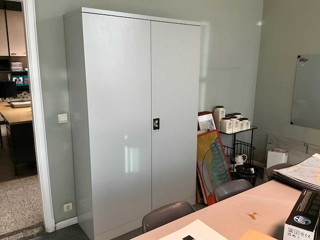 Partij divers meubilair - afbeelding 2 van  6