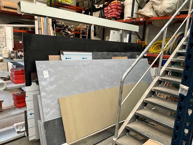 Partij divers plaatmateriaal - afbeelding 1 van  14