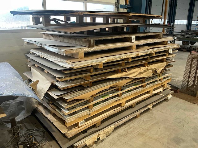 Partij divers plaatmateriaal - afbeelding 2 van  7