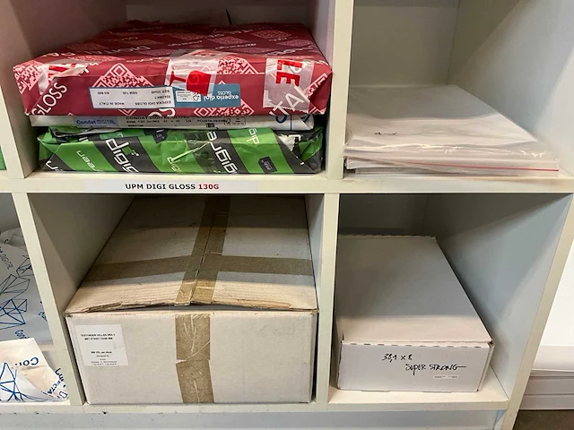 Partij divers printmateriaal - afbeelding 7 van  52
