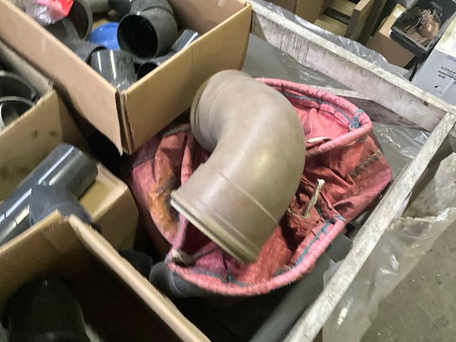 Partij divers pvc - afbeelding 3 van  6