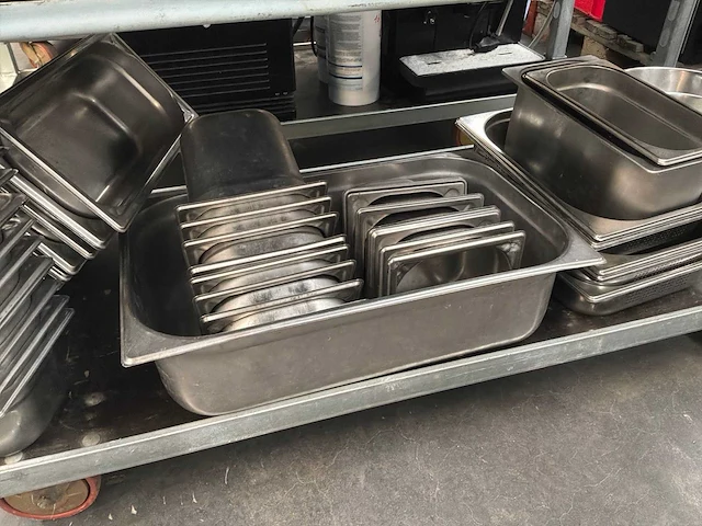 Partij divers rvs keukenmateriaal - afbeelding 6 van  12