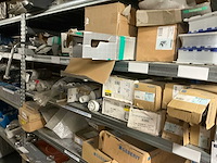 Partij divers sanitair installatiemateriaal - afbeelding 11 van  17