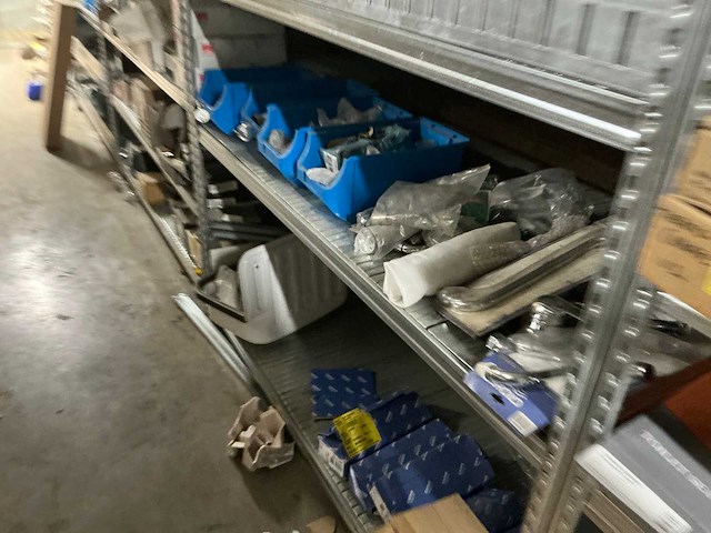 Partij divers sanitair installatiemateriaal - afbeelding 13 van  17