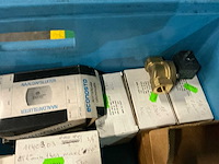 Partij divers sanitair-technische installatiemateriaal - afbeelding 4 van  10