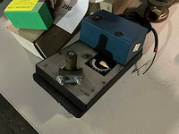 Partij divers sanitair-technische installatiemateriaal - afbeelding 5 van  6