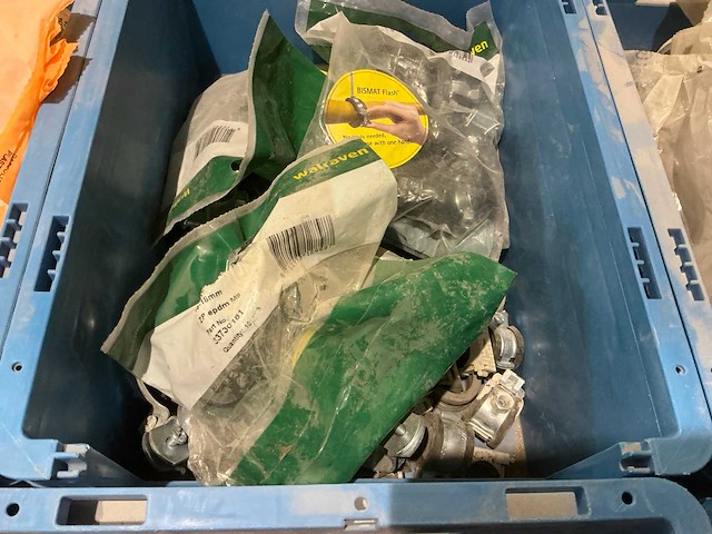 Partij divers sanitair toebehoren - afbeelding 9 van  11