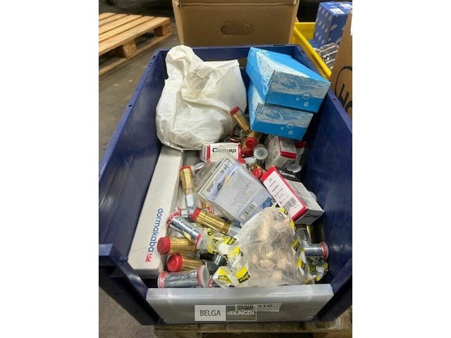 Partij divers sanitair - afbeelding 1 van  5