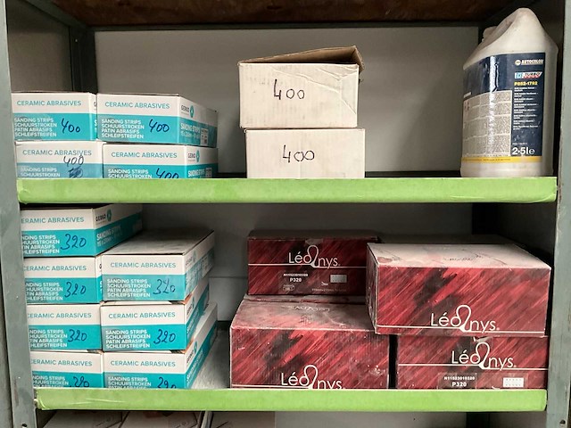 Partij divers schuurpapier - afbeelding 11 van  16