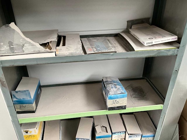 Partij divers schuurpapier - afbeelding 15 van  16