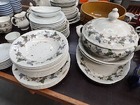 Partij divers servies en decoratie - afbeelding 2 van  9