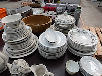 Partij divers servies en decoratie - afbeelding 3 van  9