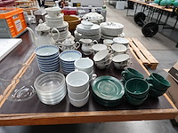 Partij divers servies en decoratie - afbeelding 4 van  9