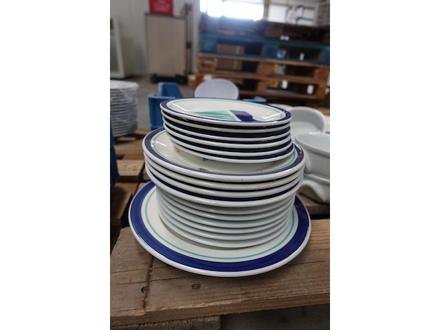 Partij divers servies - afbeelding 2 van  7