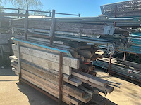 Partij divers steigermateriaal en bouwhout - afbeelding 2 van  4