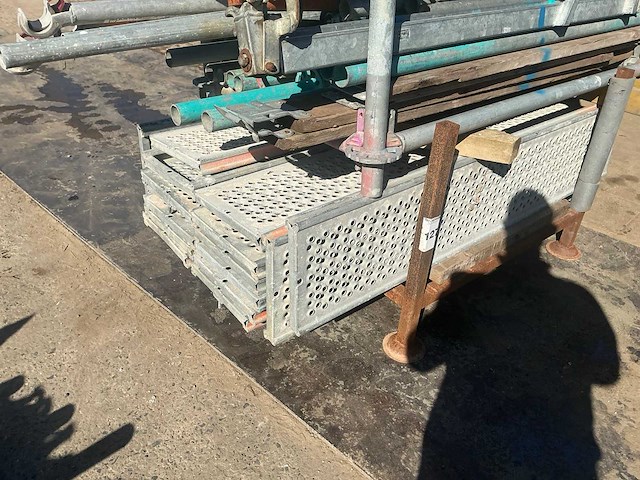 Partij divers steigermateriaal - afbeelding 3 van  4