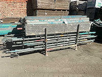 Partij divers steigermateriaal - afbeelding 1 van  4