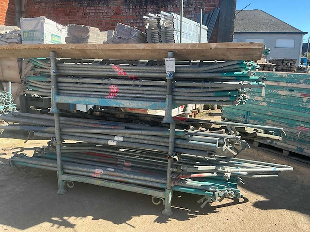 Partij divers steigermateriaal - afbeelding 1 van  6