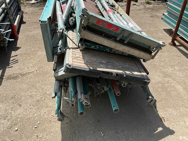 Partij divers steigermateriaal - afbeelding 7 van  7