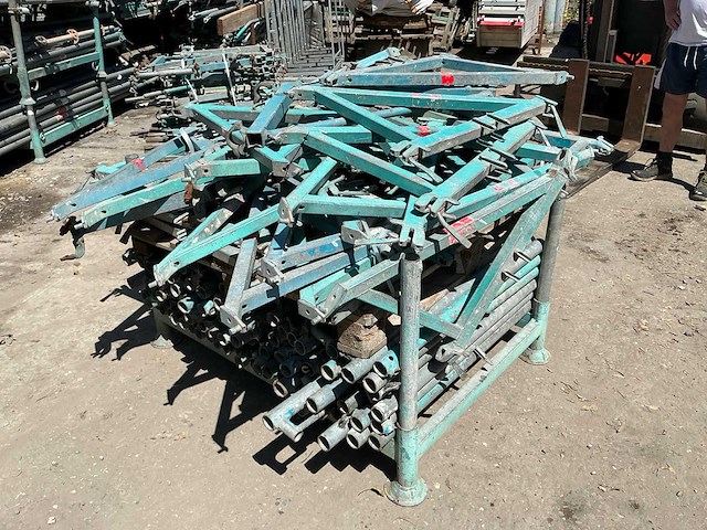 Partij divers steigermateriaal - afbeelding 4 van  7