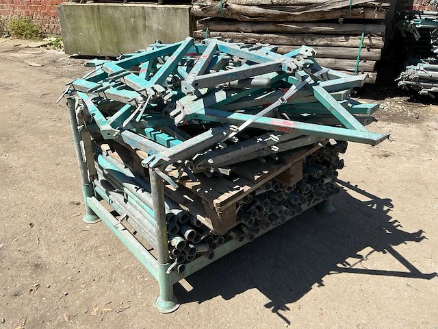 Partij divers steigermateriaal - afbeelding 2 van  7