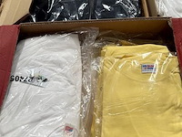 Partij divers textiel, wo. t-shirts enz.. - afbeelding 2 van  2