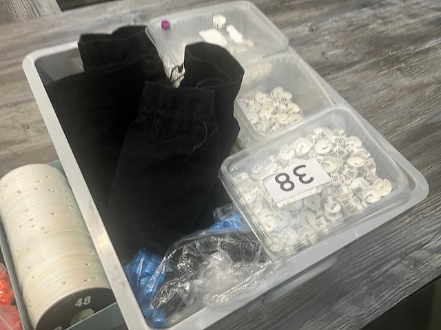 Partij divers toebehoren pasmaten - afbeelding 6 van  14