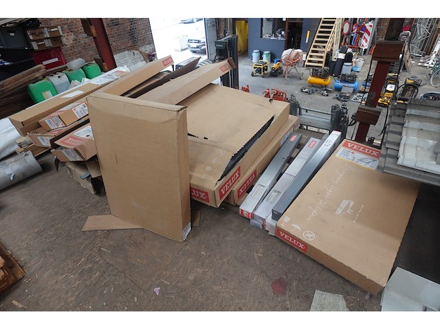 Partij divers toebehoren velux - afbeelding 9 van  15