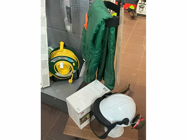 Partij divers tuingereedschap accessoires - afbeelding 6 van  9
