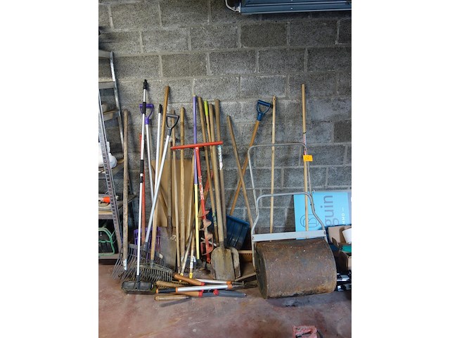 Partij divers tuingereedschap - afbeelding 1 van  4