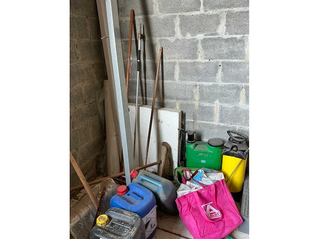 Partij divers tuingereedschap - afbeelding 1 van  1