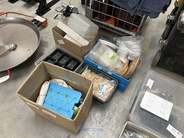 Partij divers verpakkingsmateriaal - afbeelding 1 van  6