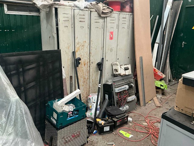 Partij divers - afbeelding 1 van  12