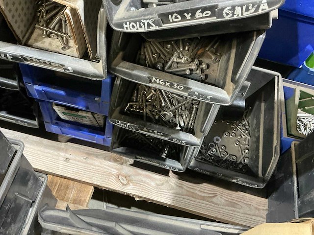 Partij divers - afbeelding 1 van  6