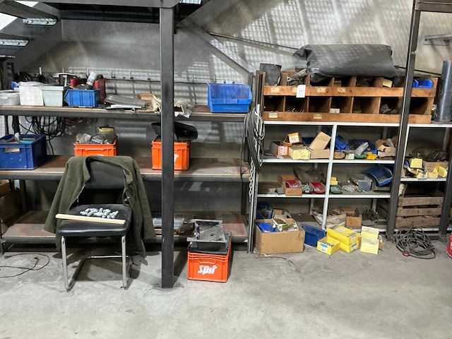 Partij divers - afbeelding 1 van  9