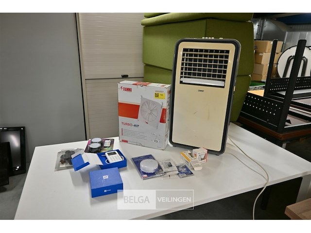 Partij divers - afbeelding 1 van  11