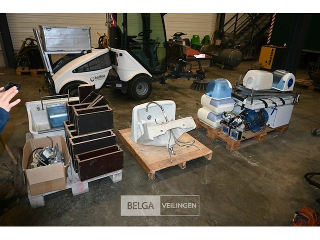 Partij divers - afbeelding 1 van  13