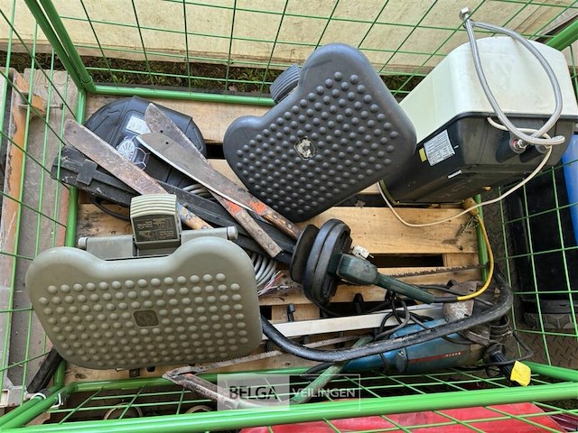 Partij divers - afbeelding 1 van  8