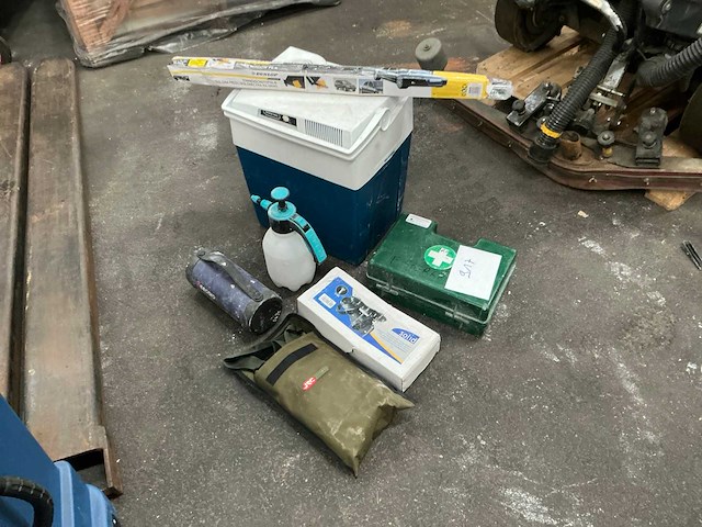 Partij divers - afbeelding 1 van  6