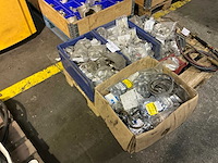 Partij divers - afbeelding 1 van  6