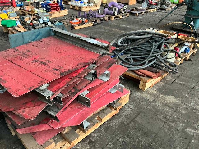 Partij divers - afbeelding 1 van  3