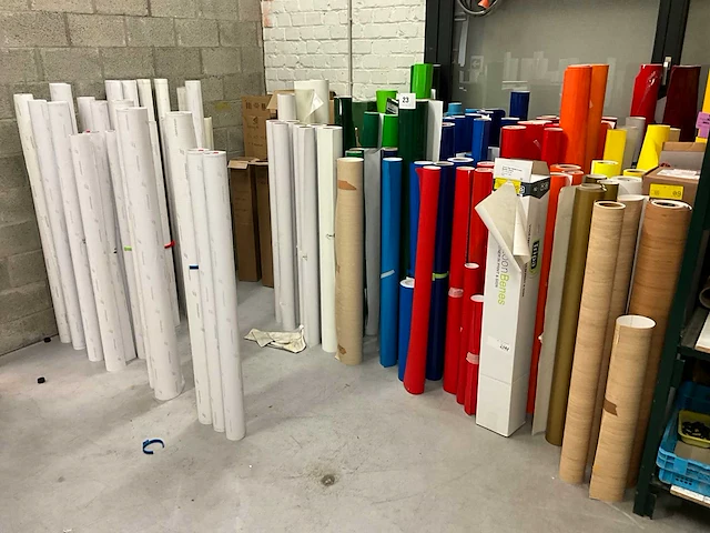 Partij diverse aangesproken printmedia - afbeelding 1 van  18
