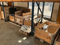Partij diverse aanhangwagen onderdelen en accessoires - afbeelding 1 van  15