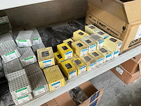 Partij diverse aanhangwagen onderdelen en accessoires - afbeelding 31 van  31