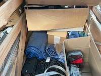 Partij diverse aanhangwagen onderdelen en accessoires - afbeelding 1 van  3