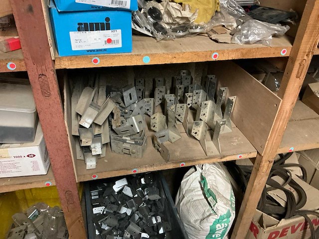 Partij diverse aannemersmaterialen - afbeelding 14 van  34