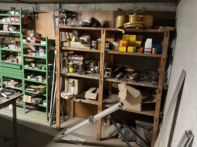 Partij diverse aannemersmaterialen - afbeelding 12 van  34